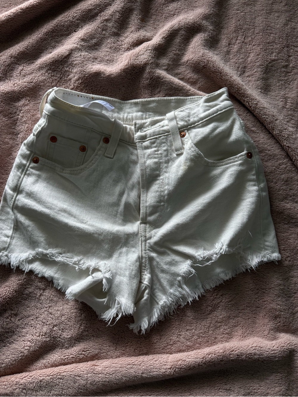 Levi's White High-Rise Frayed Hem Denim Shorts